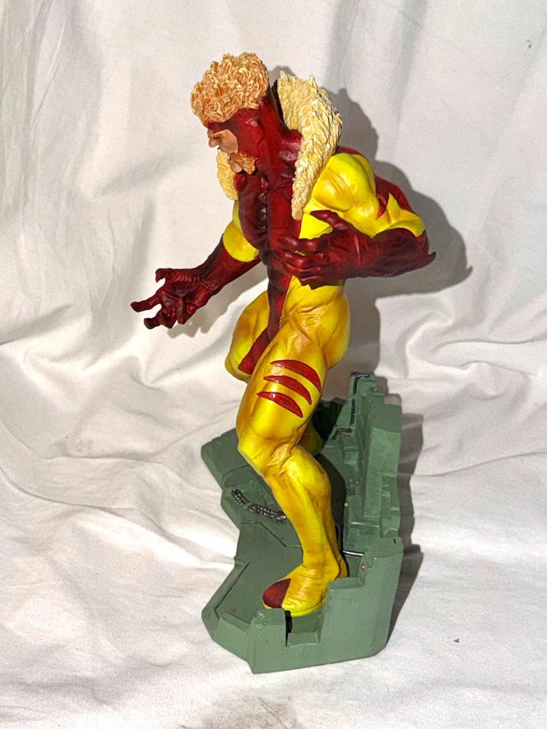 Marvel Modern Era Sabretooth Statue x-men Collectible - photo 5