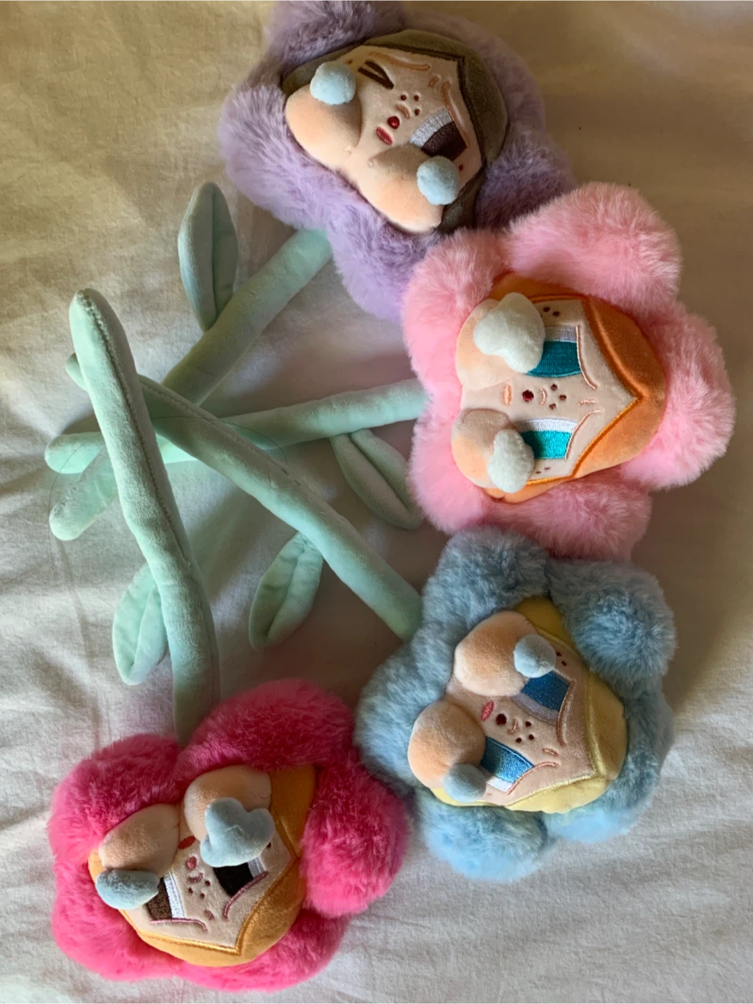 Crybaby Plush Flower Bouquet with Vase - photo 3