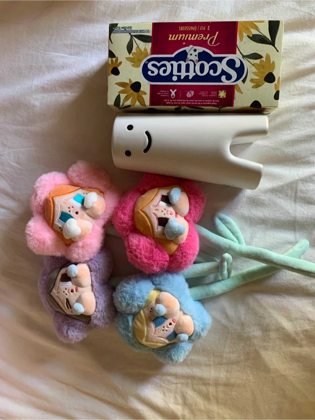 Crybaby Plush Flower Bouquet with Vase - photo 4