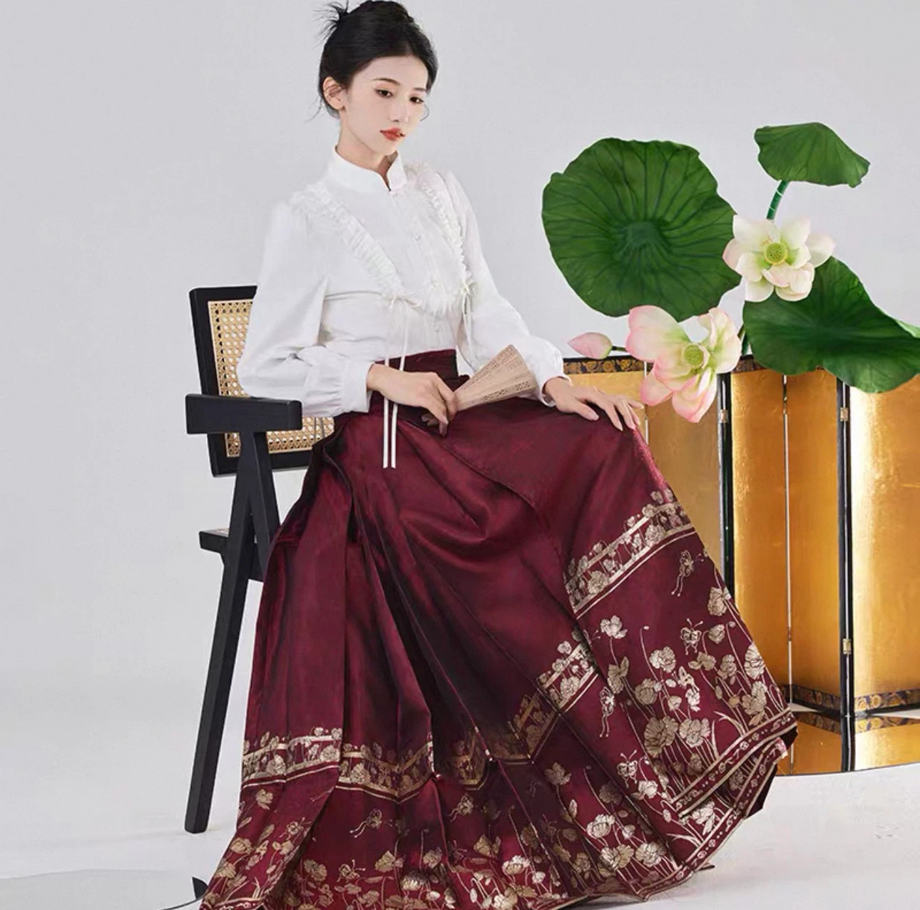 Burgundy Hanfu Pleated Skirt - photo 2