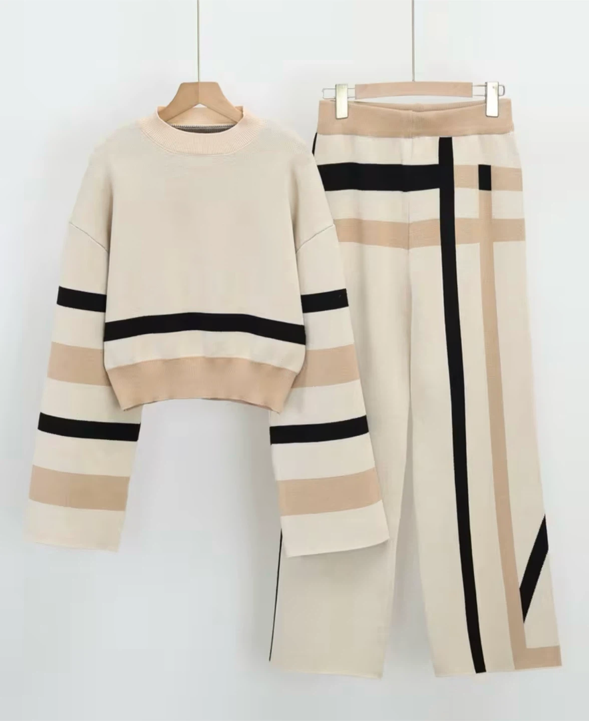 Two-Piece Knit Sweater and Trouser Set - photo 2