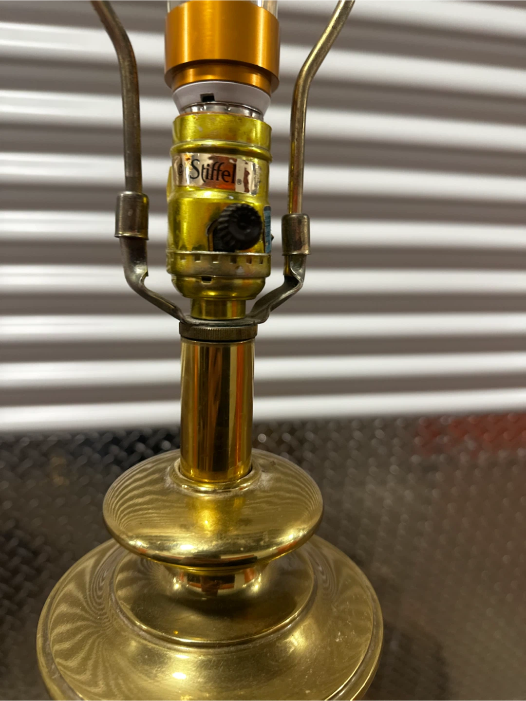 Vintage Stiffel Brass Hexagonal Column Table Lamp - photo 3