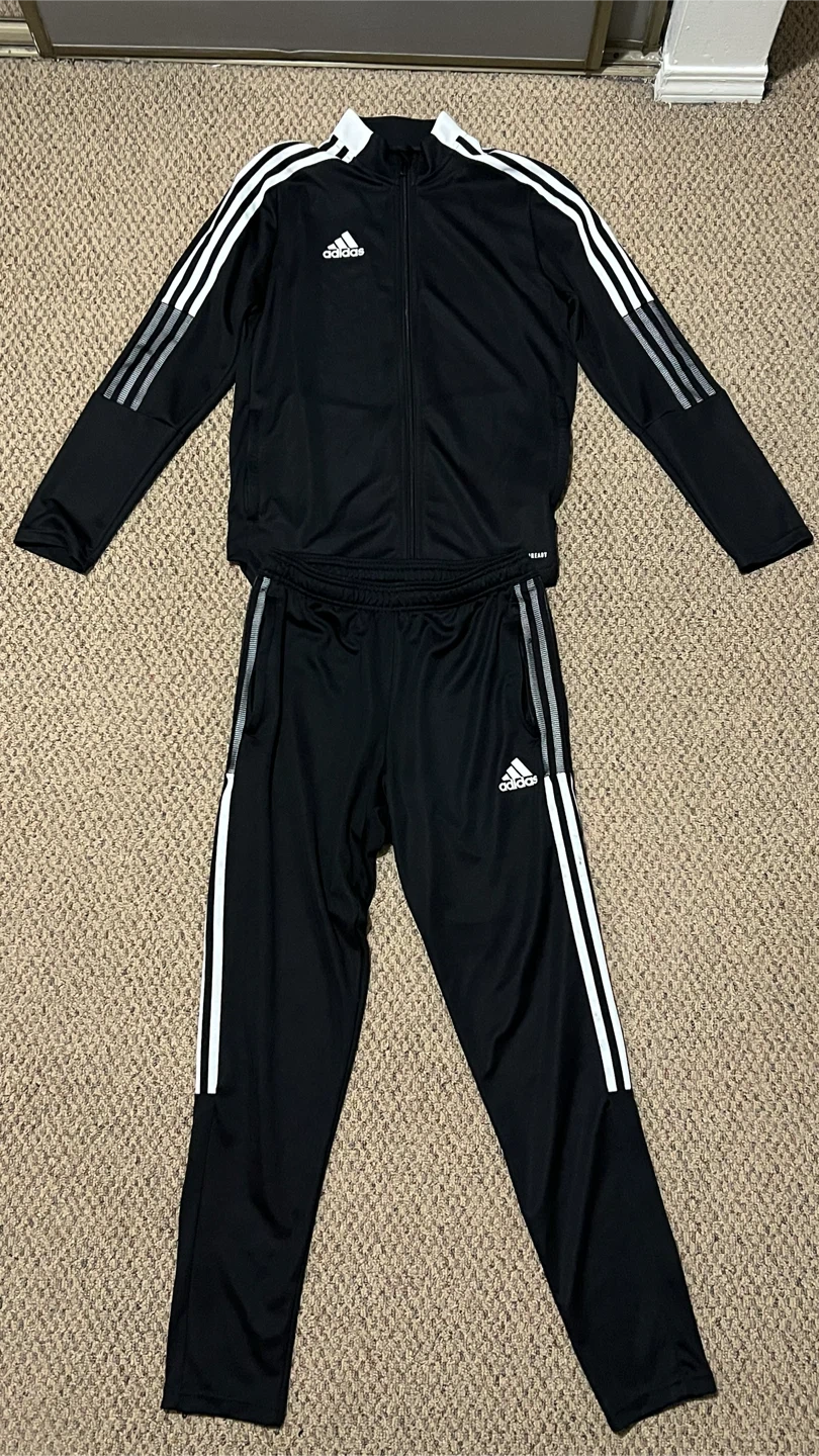 Adidas Tracksuit - photo 2
