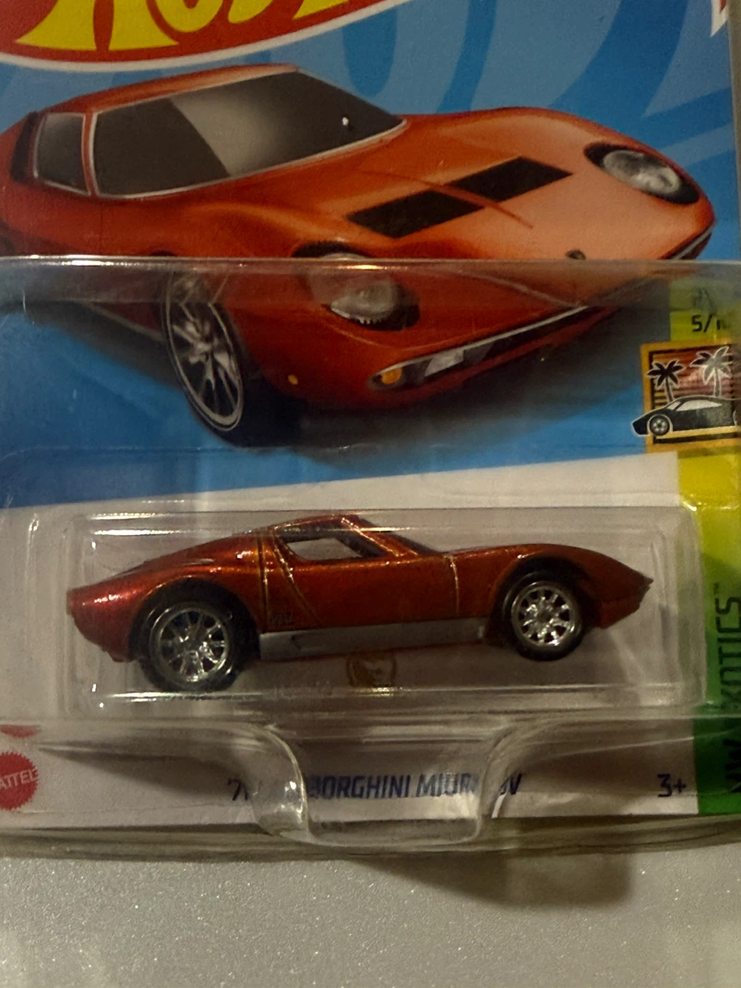 Two Hot Wheels '71 Lamborghini Miura SV - photo 4