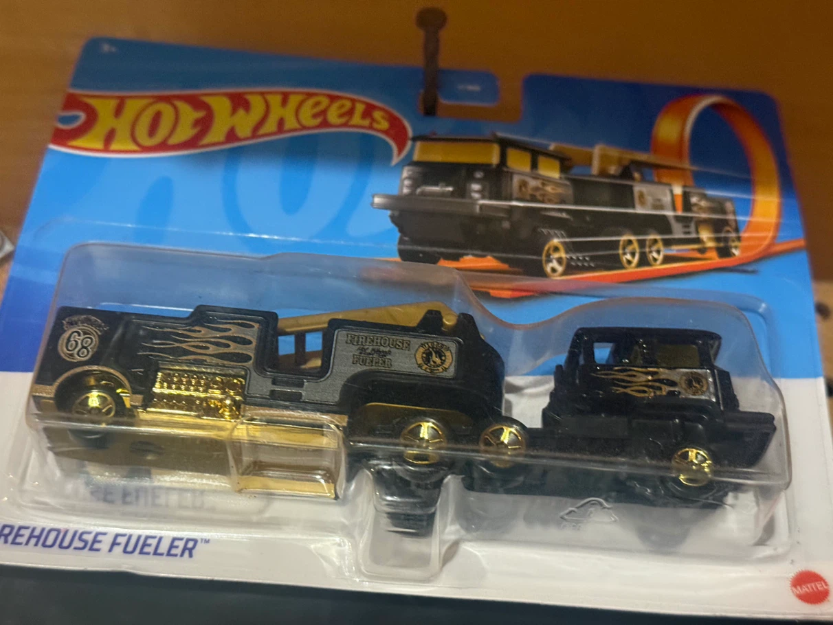Hot Wheels Firehouse Fueler - photo 2