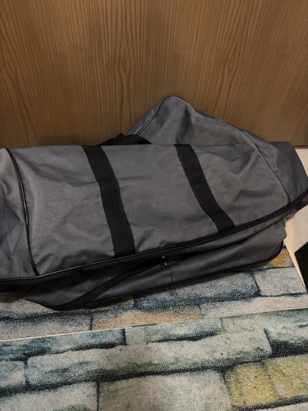 Rolling travel duffel bag - photo 2