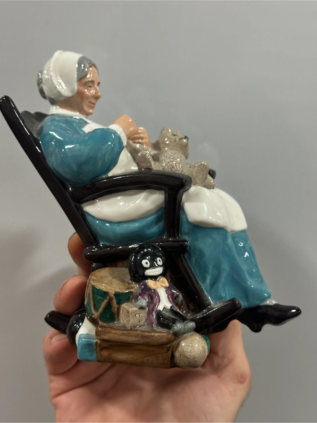 Vintage Royal Doulton Nanny HN 2221 Figurine 1957 - photo 3
