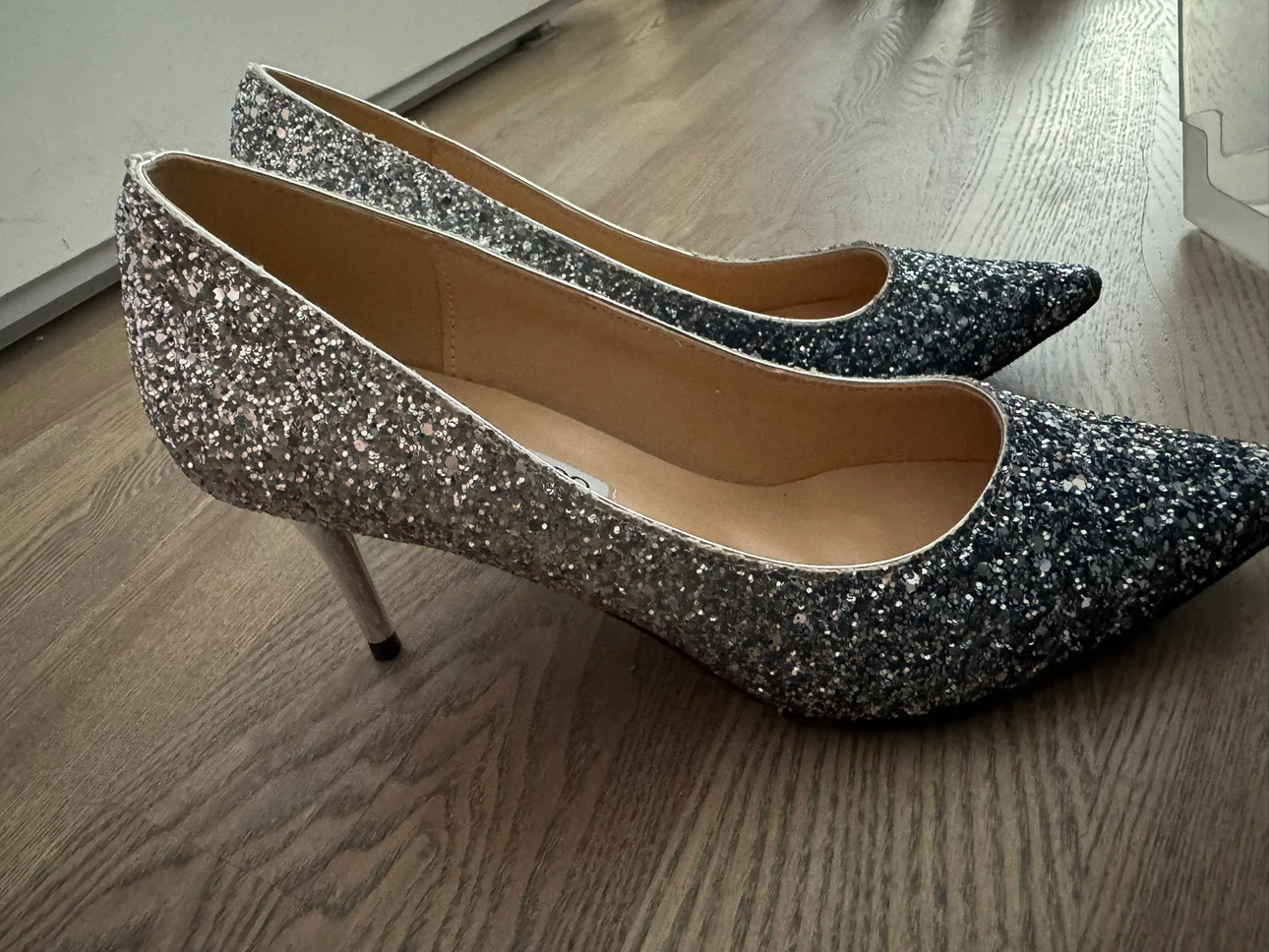 Jimmy Choo Glitter Heels - photo 4