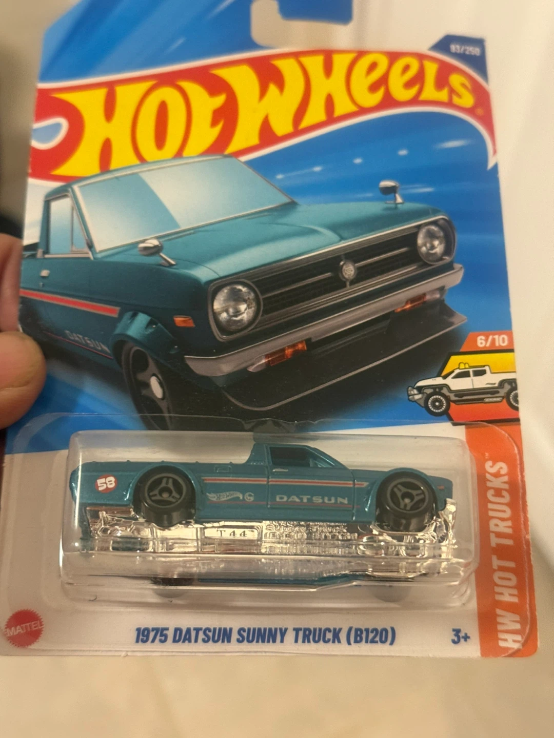Hot Wheels 1975 Datsun Sunny Truck (B120)