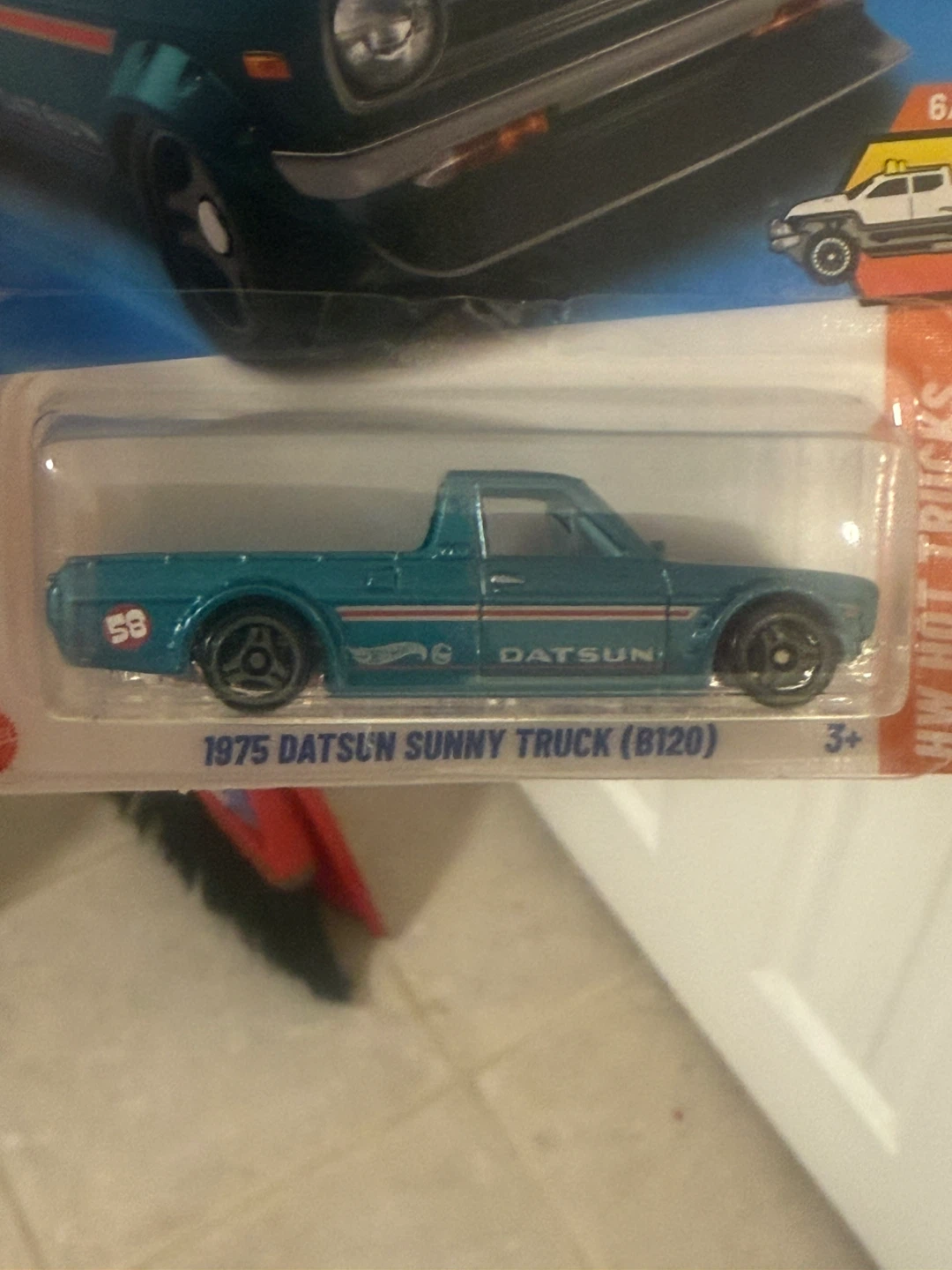 Hot Wheels 1975 Datsun Sunny Truck (B120) - photo 2