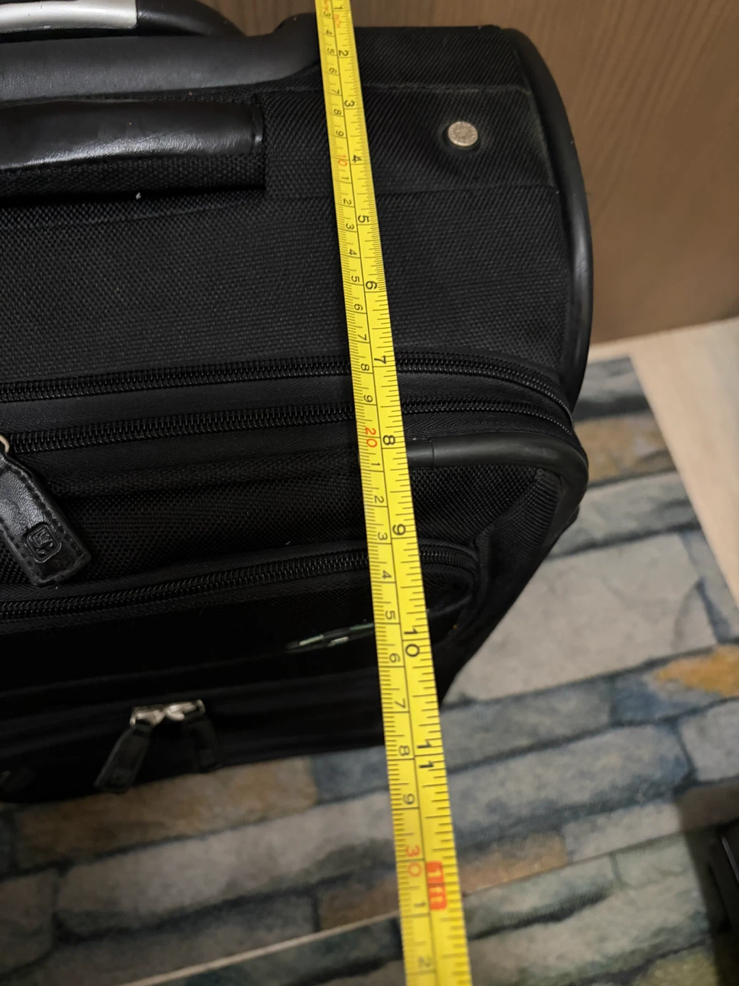 Olympia Black Rolling Suitcase - photo 3