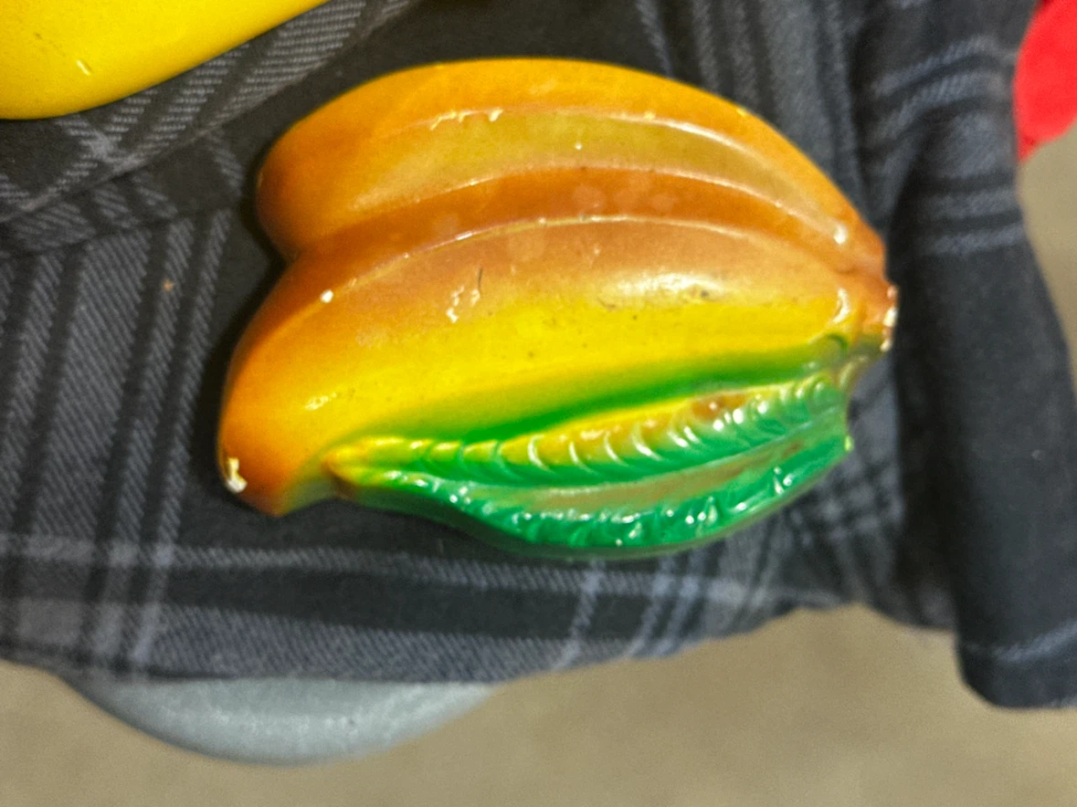 Set of 3 chalkware fruit - photo 4