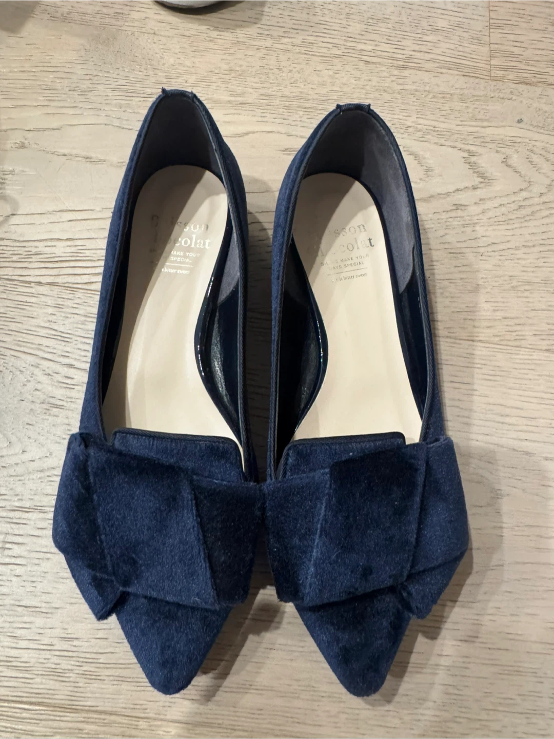 Poisson Chocolat Navy Velvet Bow Flats