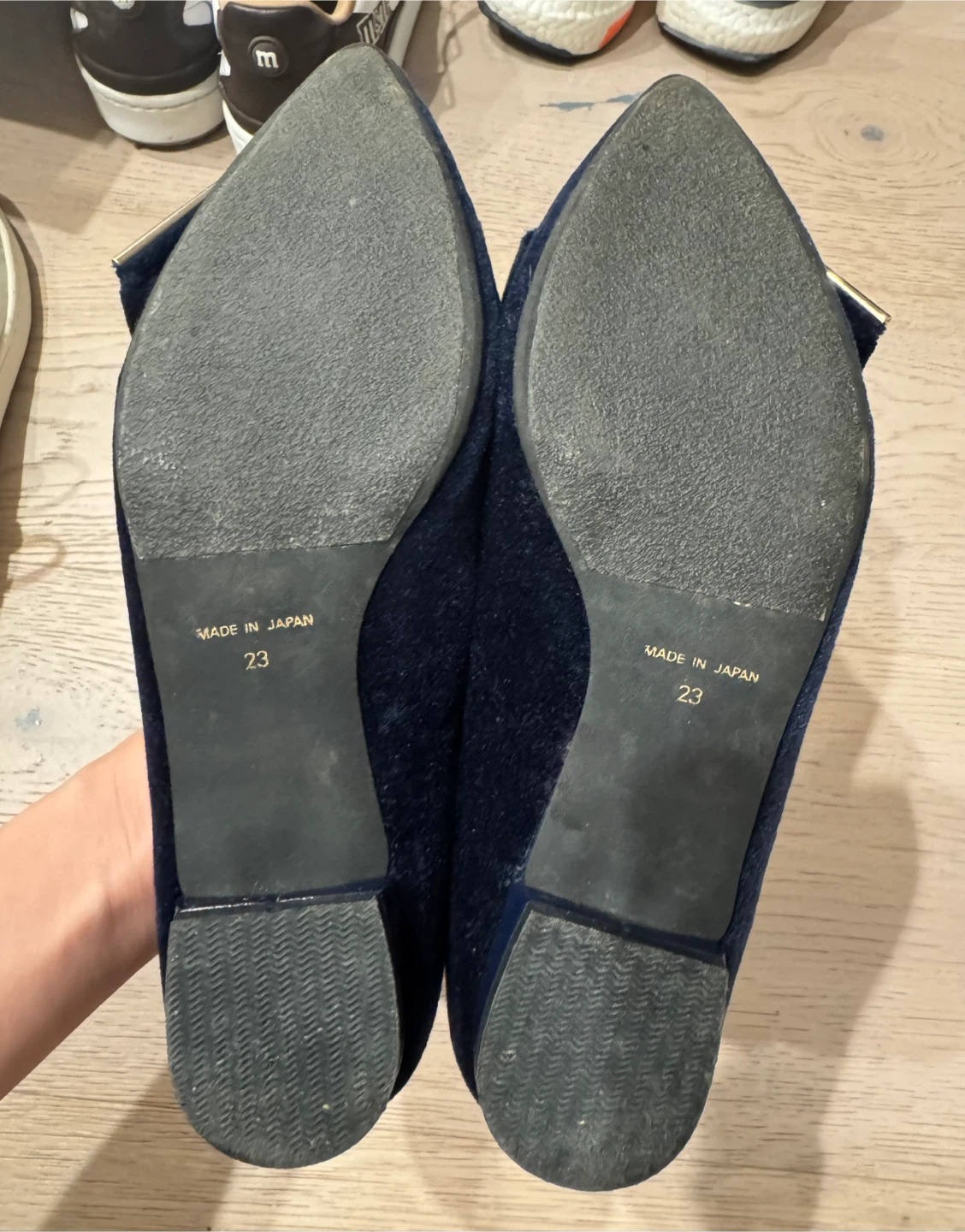 Poisson Chocolat Navy Velvet Bow Flats - photo 3