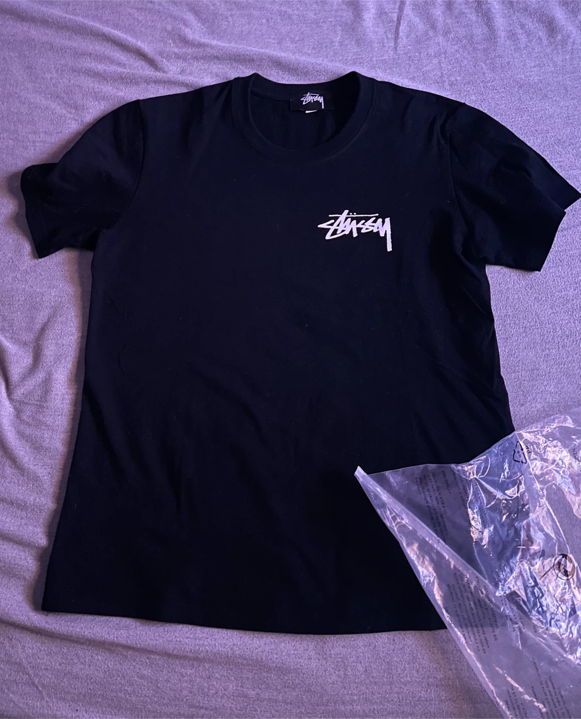 Size medium men’s stussy tee 20$ - photo 2