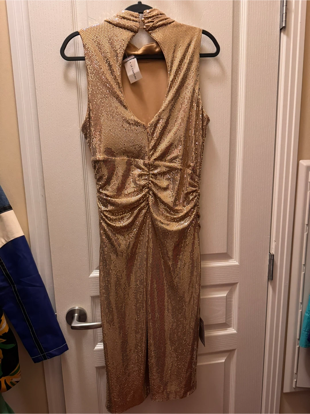 Le Chateau Gold Sequin Dress - photo 2