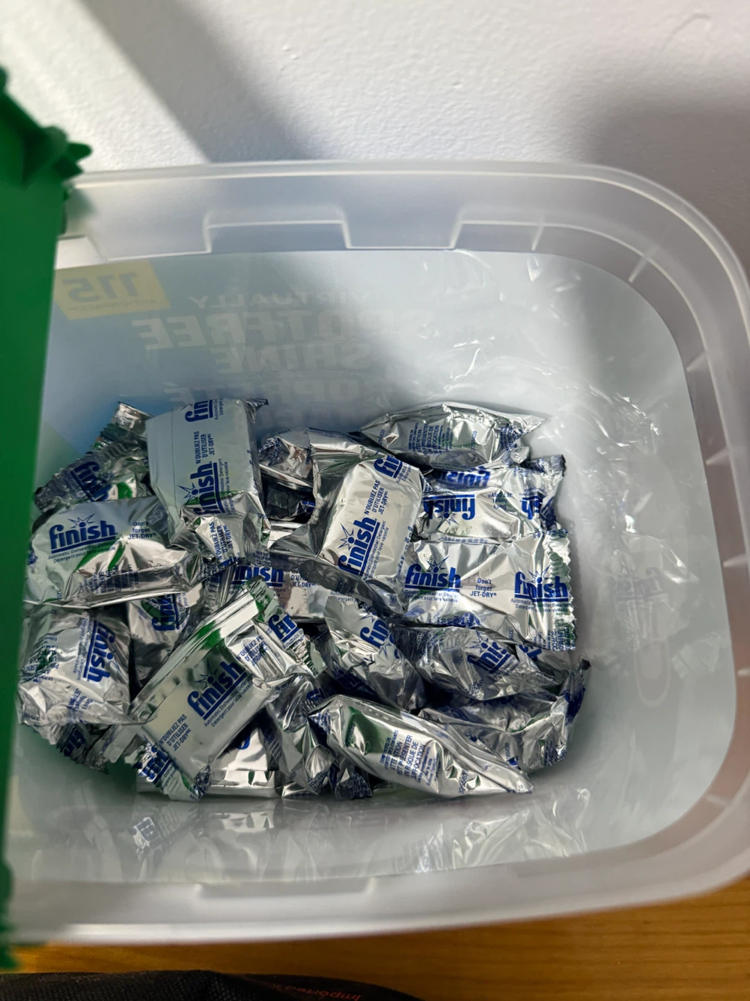 Cascade tub with assorted dishwasher pods - photo 2