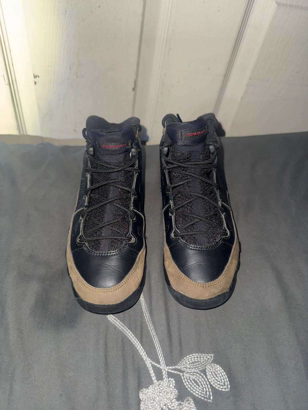 Air Jordan 9 Retro Sneakers