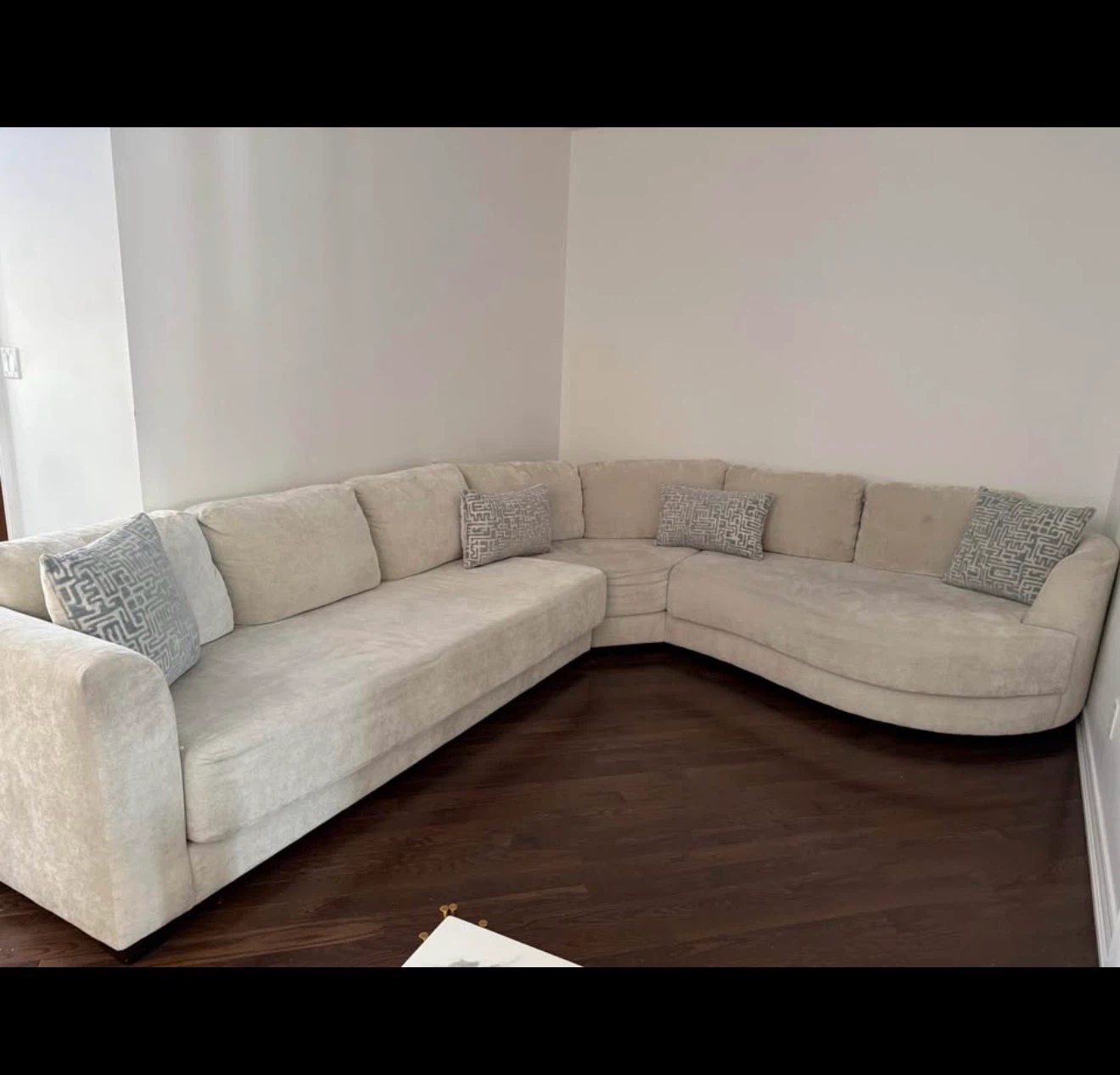 Cream Sectional Sofa - photo 2
