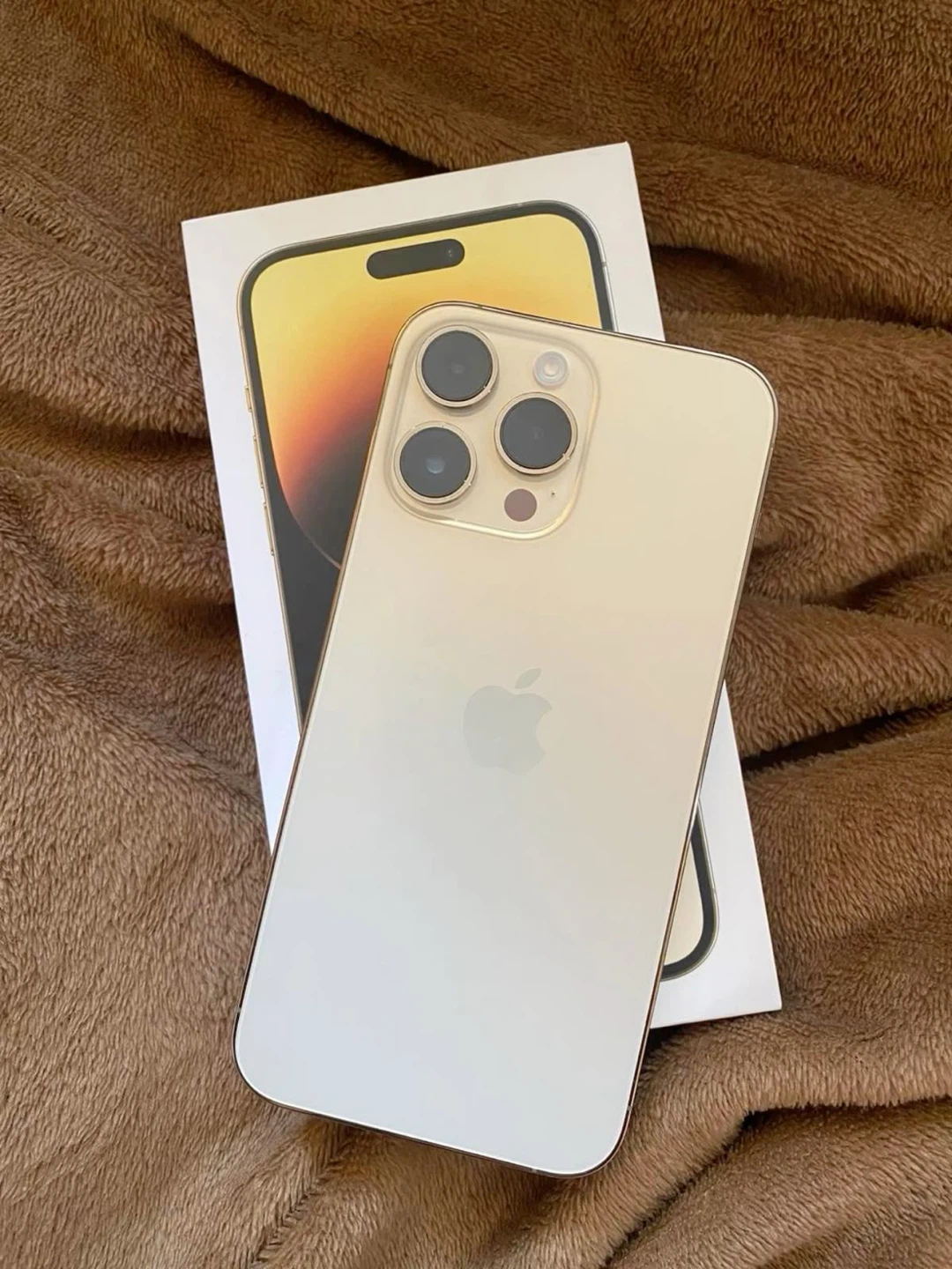 Apple iPhone 14 Pro max Gold - photo 2
