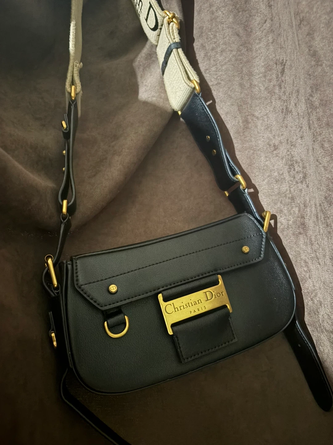 Christian Dior w/mini AirPods purse from “streetchic” line - photo 4