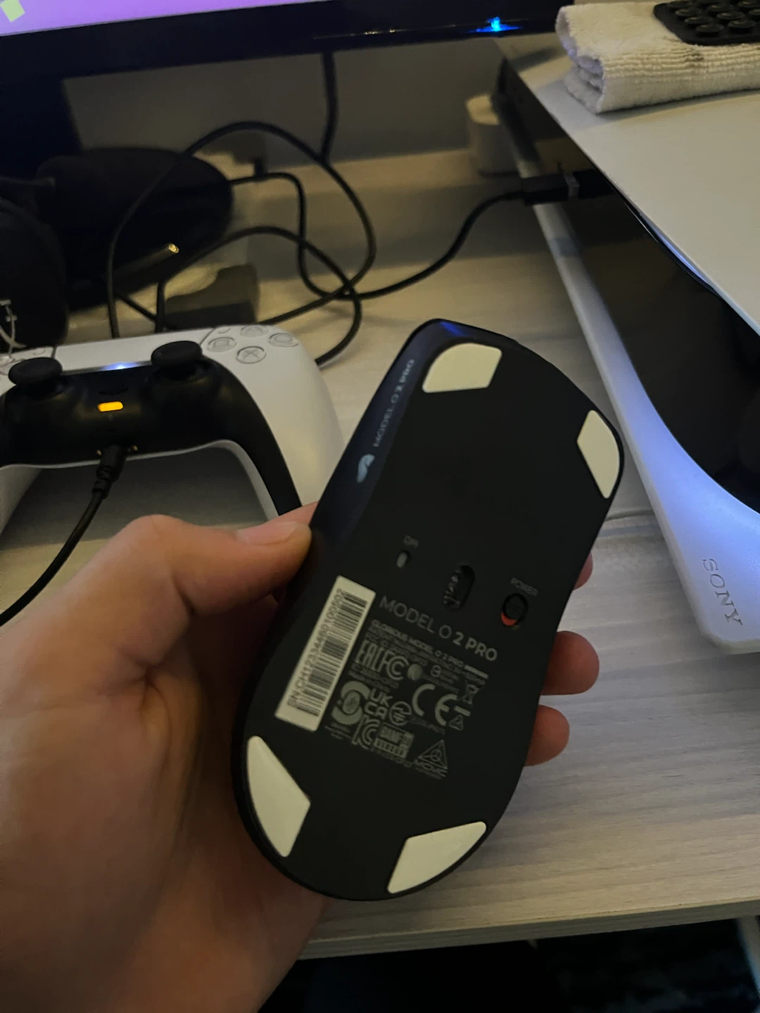 Glorious Model O 2 Pro Wireless Gaming Mouse - photo 3