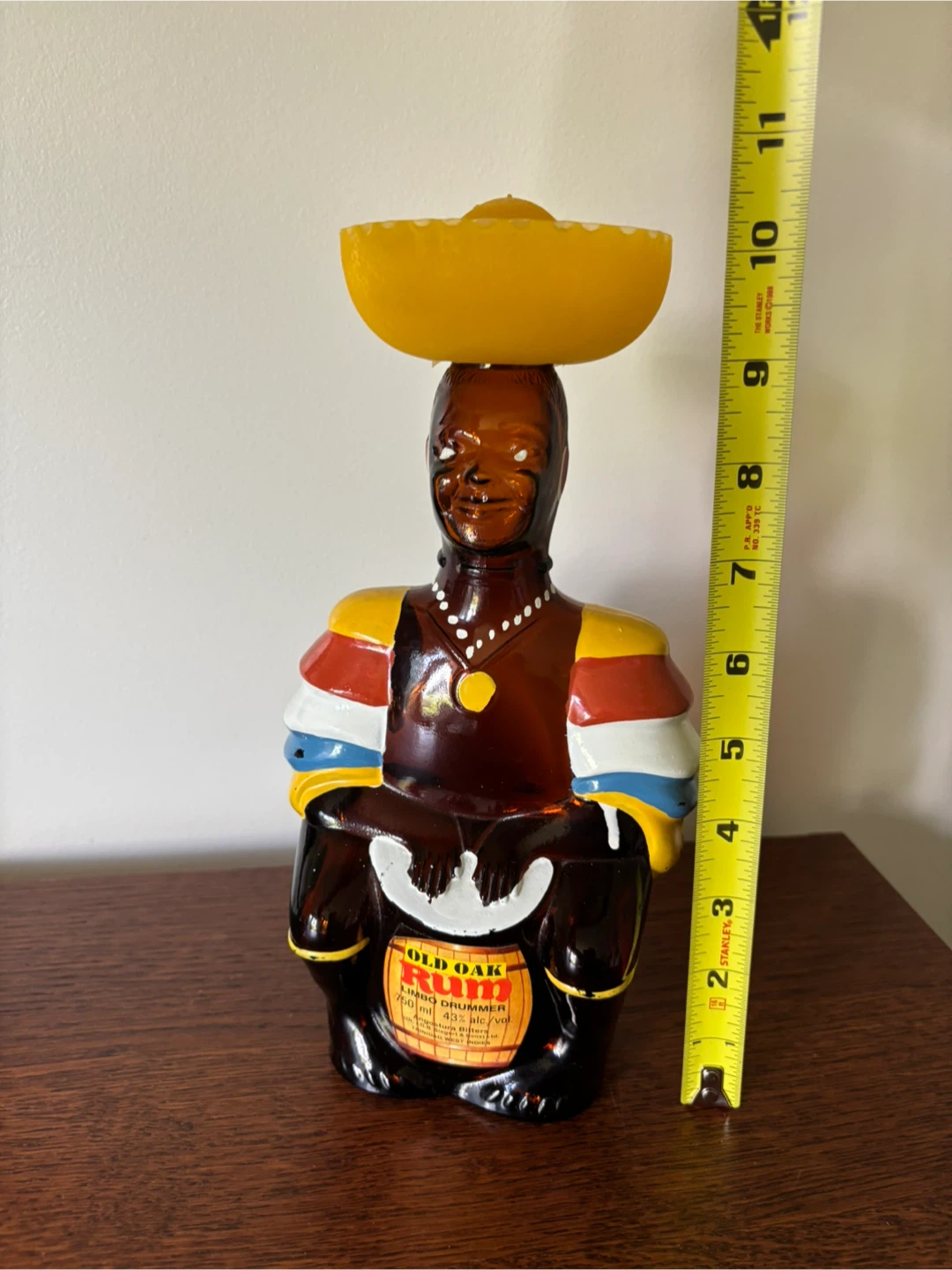 Vintage 1970s Oak Rum Limbo Drummer Bottle - photo 2