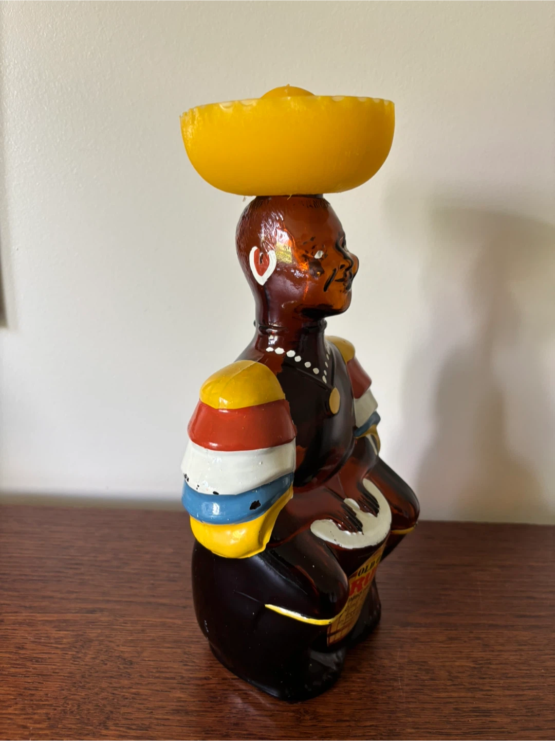 Vintage 1970s Oak Rum Limbo Drummer Bottle - photo 4