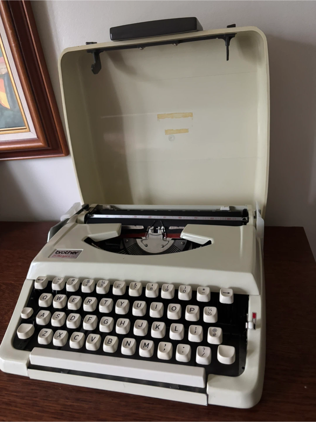 Brother 1971 Charger 11 Portable Manual Typewriter - photo 3