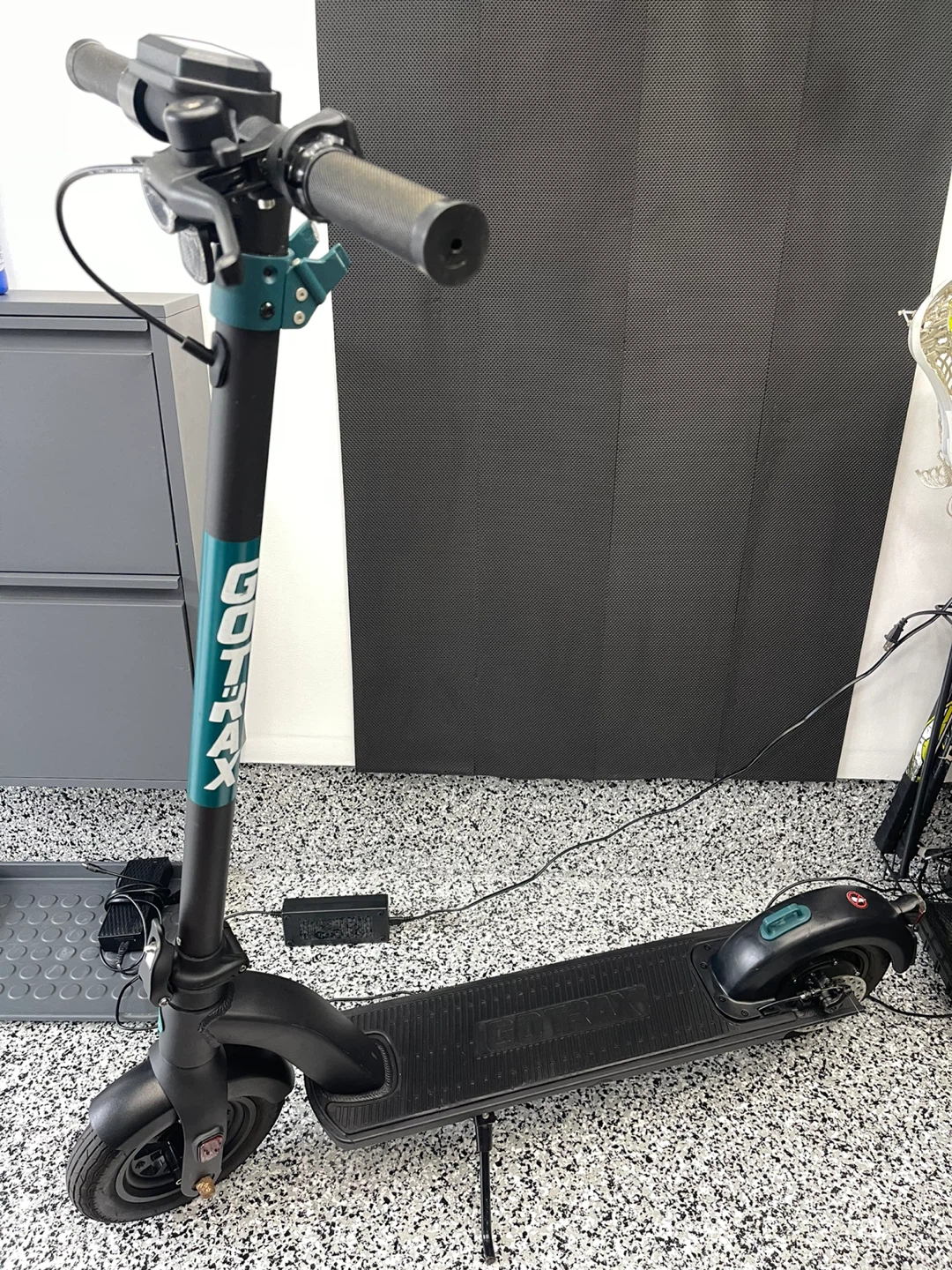 Gotrax Electric Scooter Gmax Ultra - photo 2