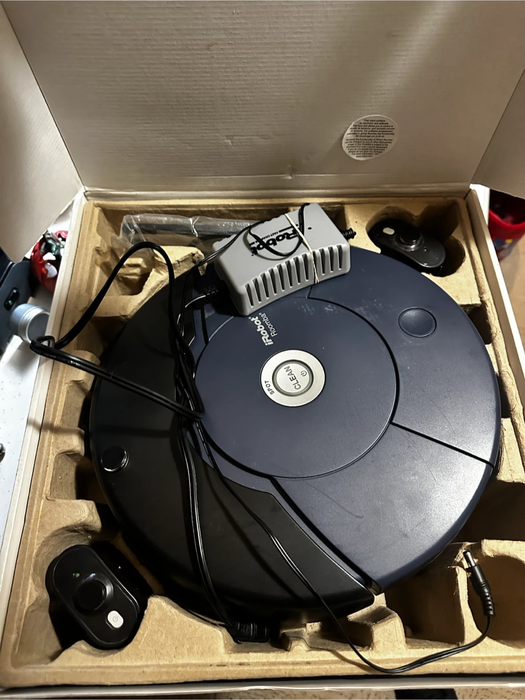 vintage iRobot Roomba 440