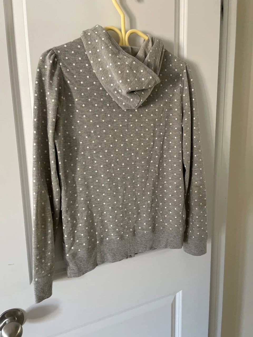 Size S grey polka dot hoodie like new - photo 2