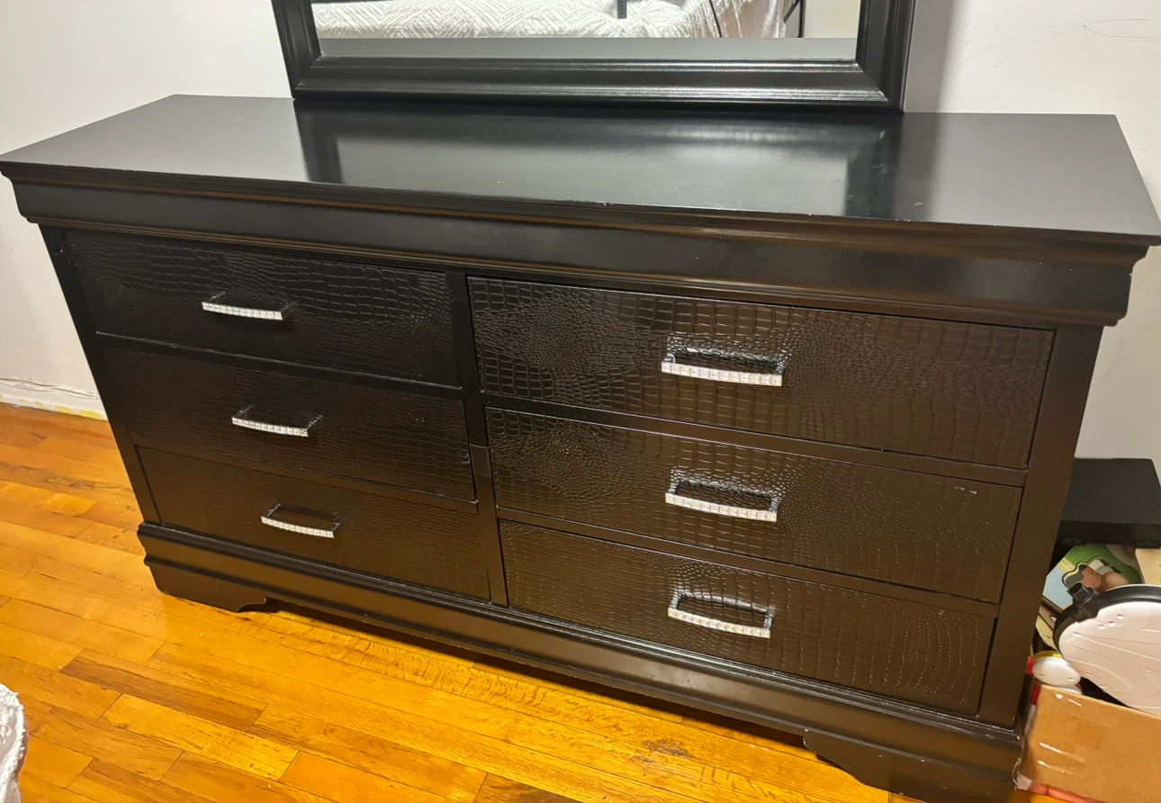 Black Dresser with Mirror - photo 2