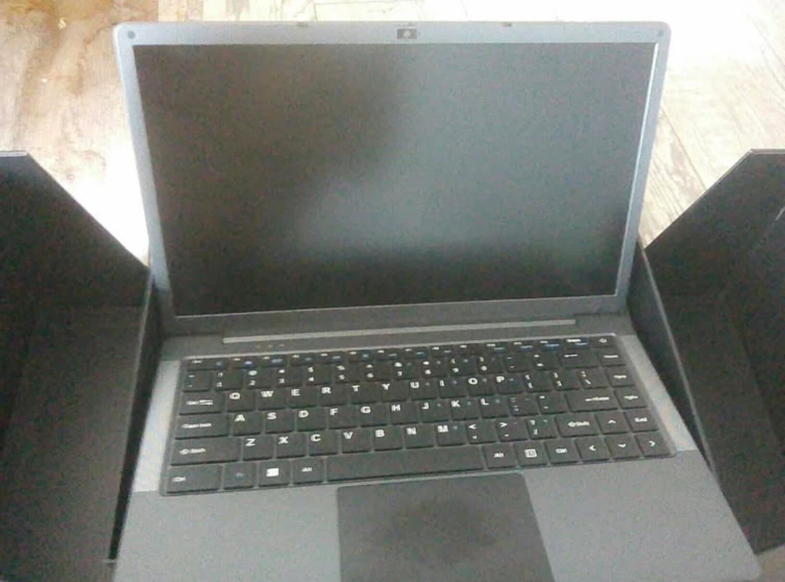 Brand new Laptop - photo 2