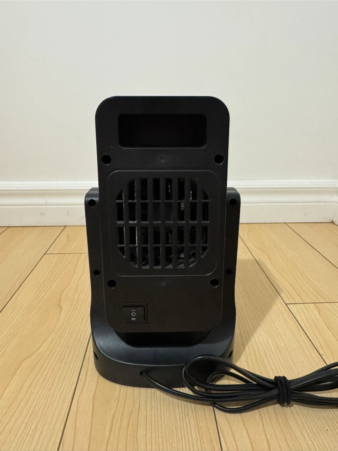 Compact Portable Space Heater - photo 3