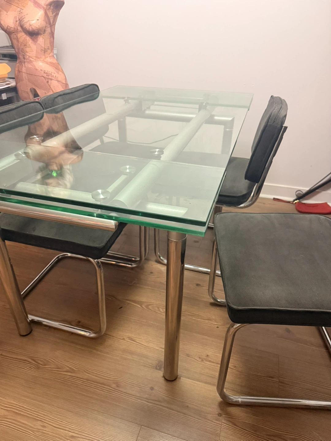✨ MODERN GLASS DINING SET — 4 CHAIRS + EXTENDABLE TABLE ✨ - photo 2
