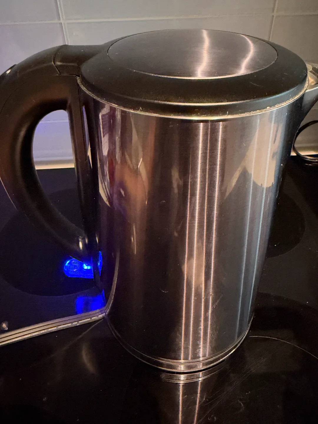 Cosori 1.5L Stainless Steel Electric Kettle - photo 4