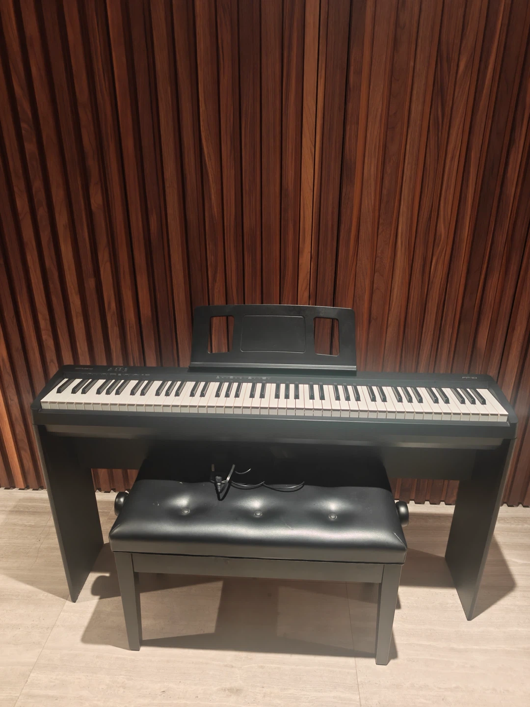 Roland FP-10 Digital Piano with stand and bench