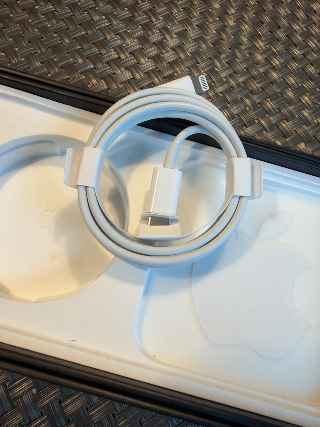 Apple USB-C to Lightning Cable - photo 2