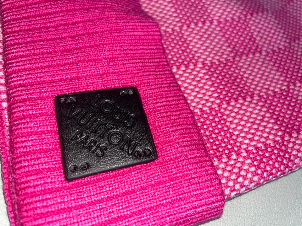 Louis Vuitton Pink Knit Beanie - photo 3