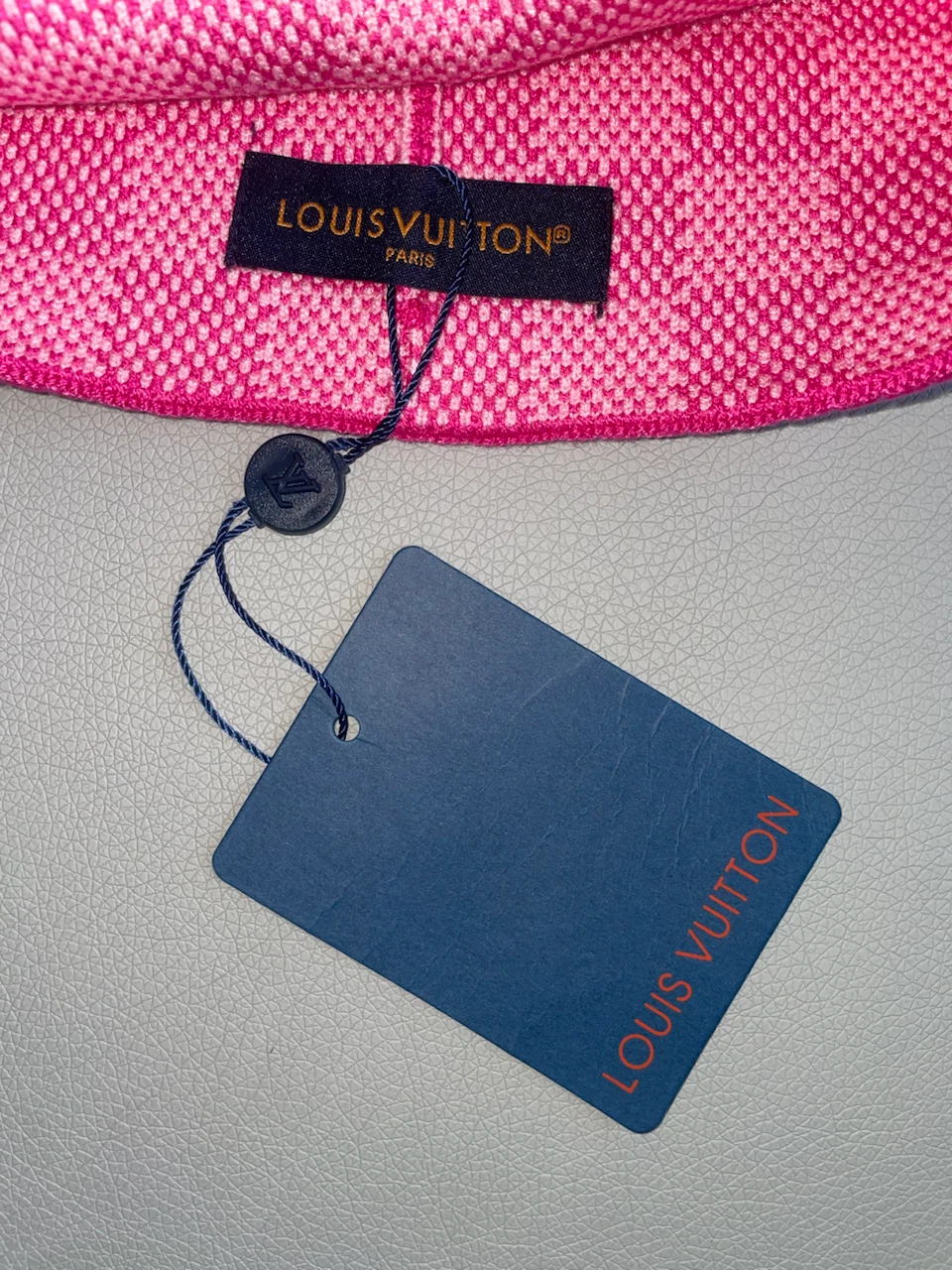 Louis Vuitton Pink Knit Beanie - photo 4