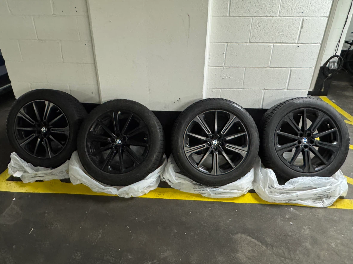 Set of 4 BMW Winter Tires and Rims - photo 5
