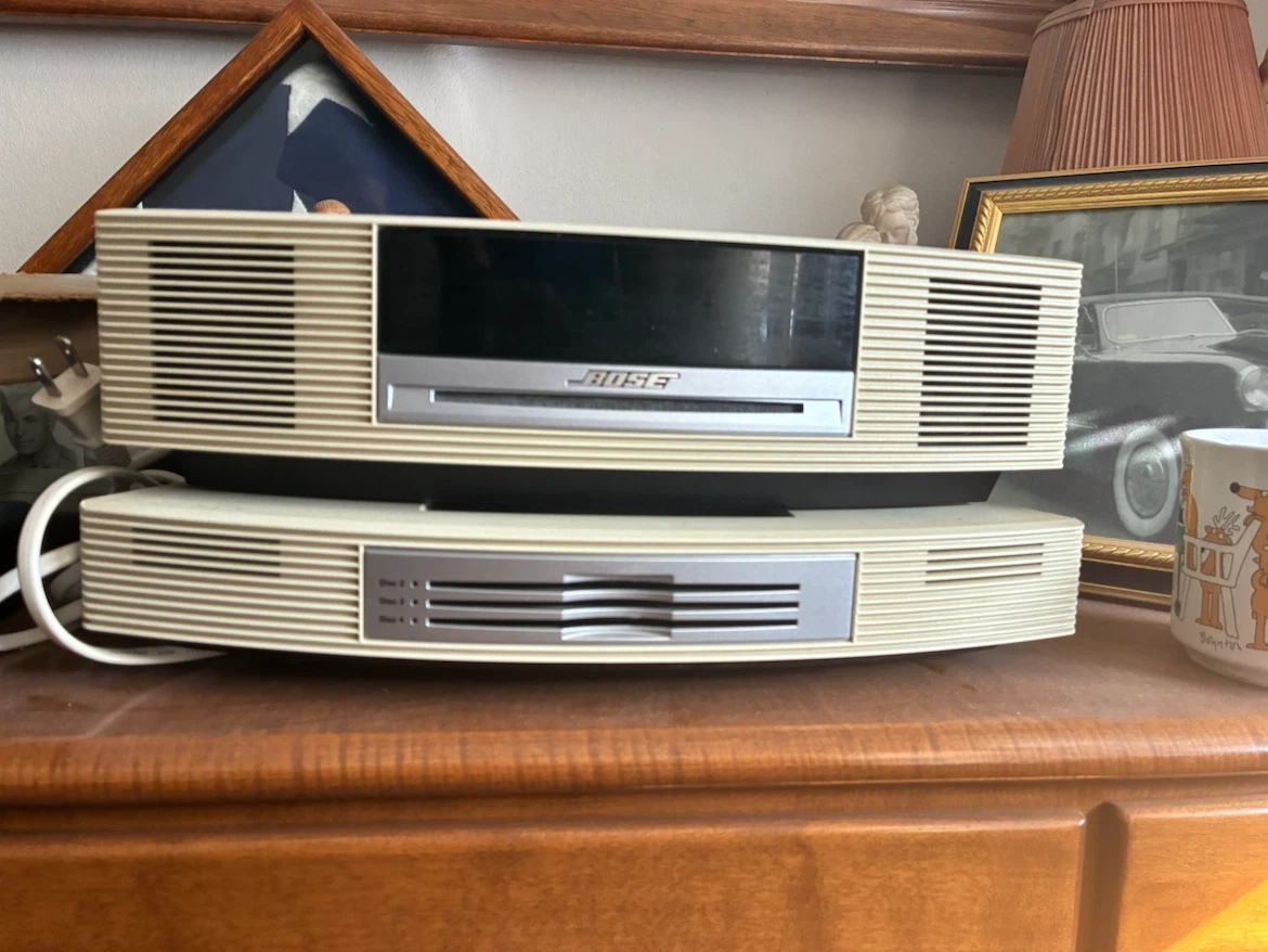 Bose Wave Music System with Multi-CD Changer - photo 2
