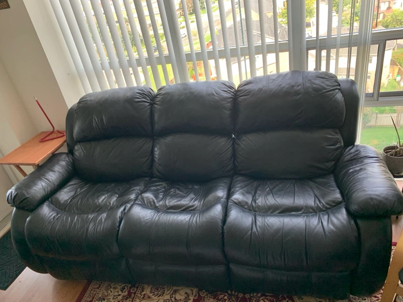Recliner sofa set
