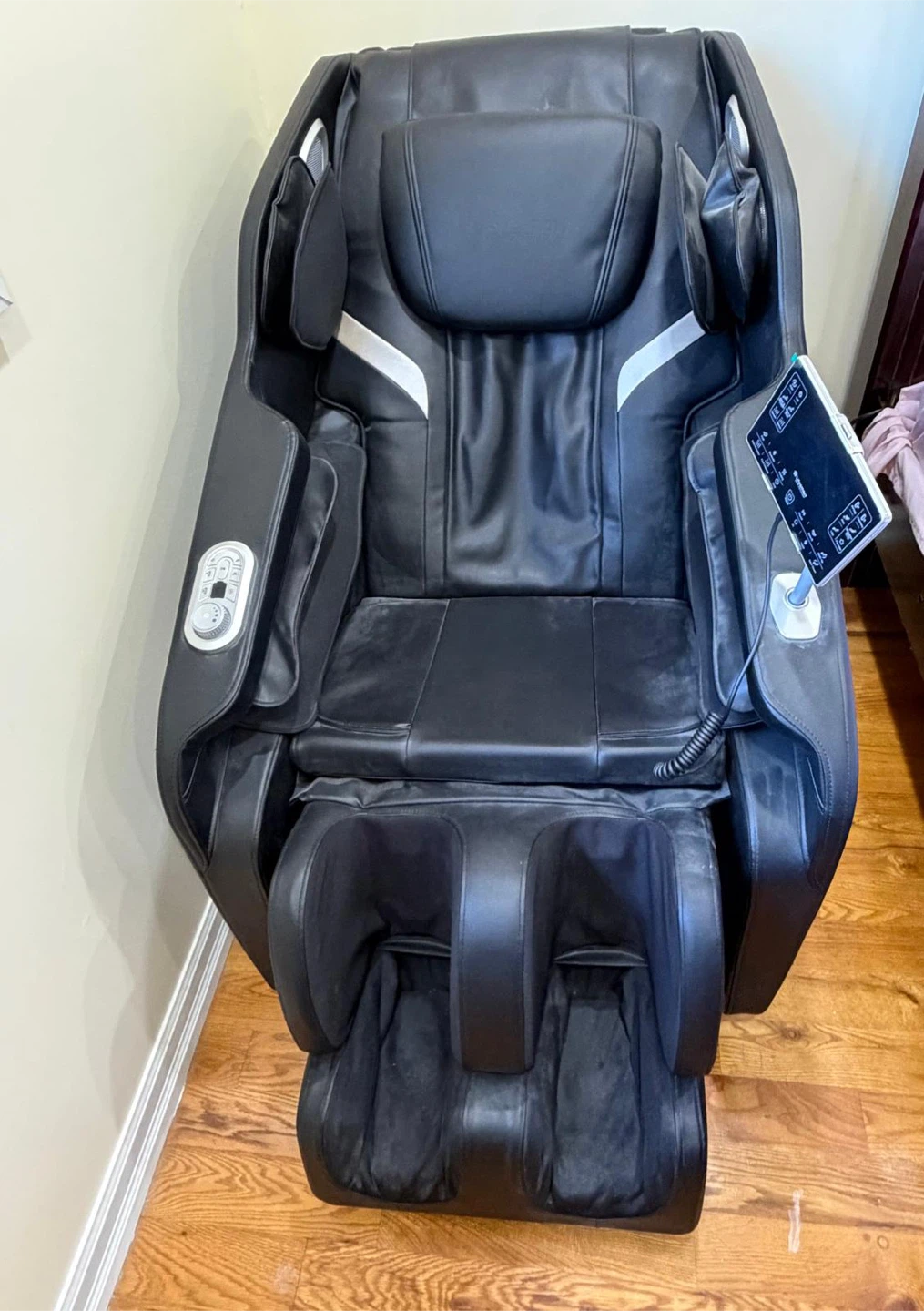 Black Full Body Massage Chair - photo 2