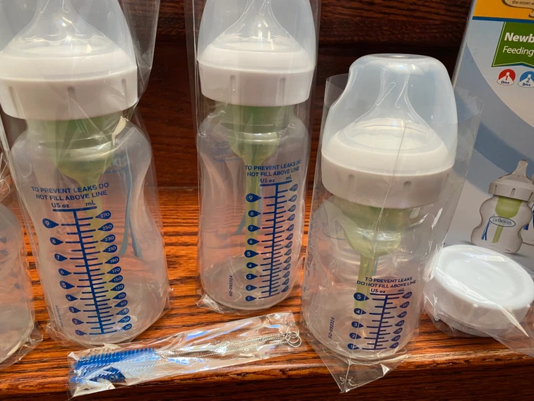 Dr. Brown's Anti-Colic Options+ Newborn Feeding Set - photo 3
