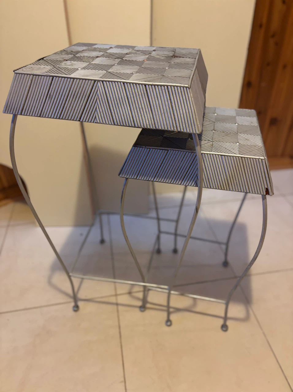 Set of two silver metal nesting tables - photo 4