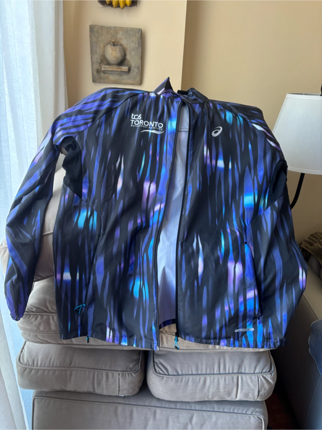 Asics TCS Toronto Waterfront Marathon Running Jacket