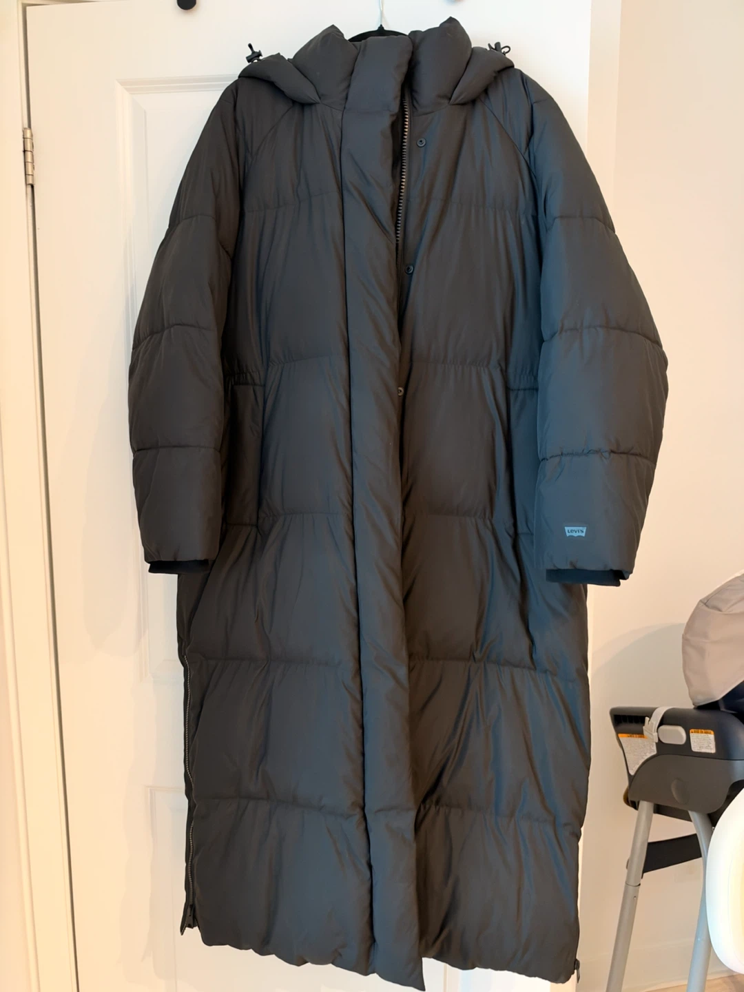 Levi's Black Long Puffer Coat size XL