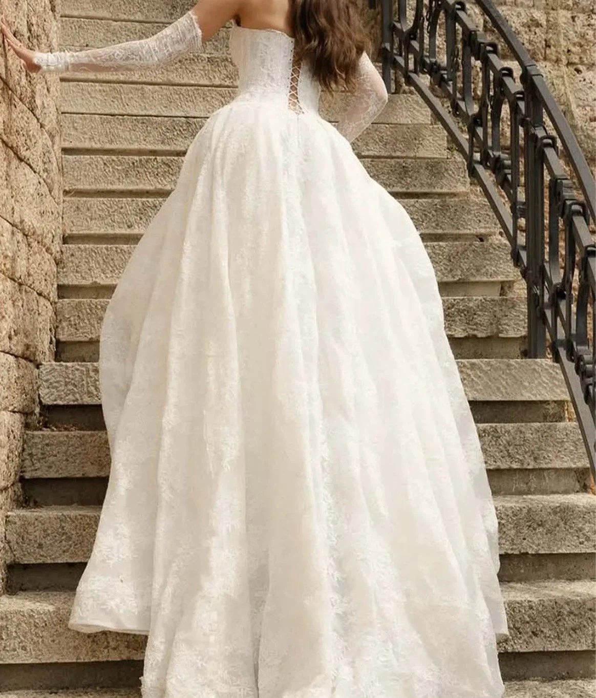 White Lace Corset Wedding Dress - photo 2